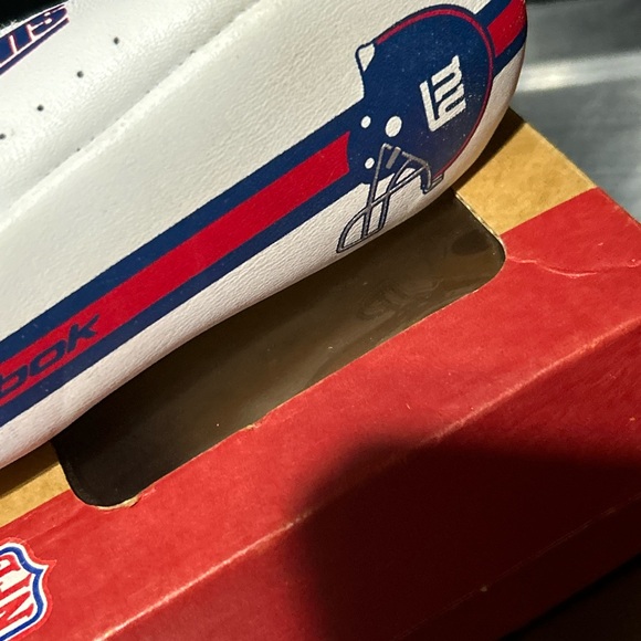 New York Giants Shoes - Picture 7 of 10